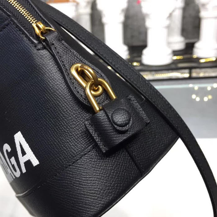 BALENCIAG巴黎世家 18SS系列中號貝殼包 十字紋小牛皮 亦可斜挎手提  BL1659